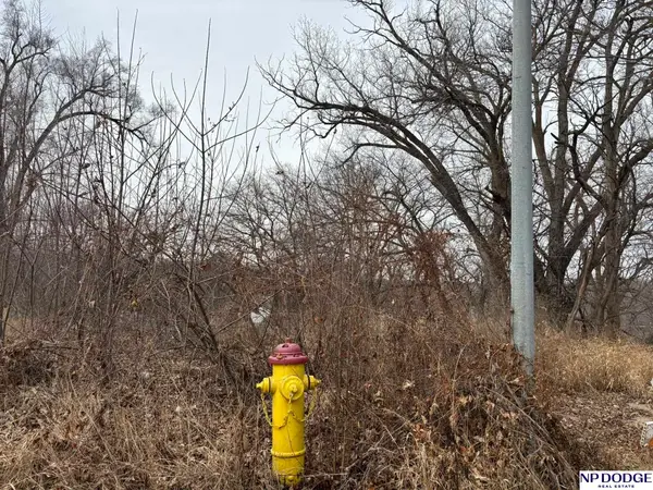 5218 N 37 Avenue, Omaha, NE 68111