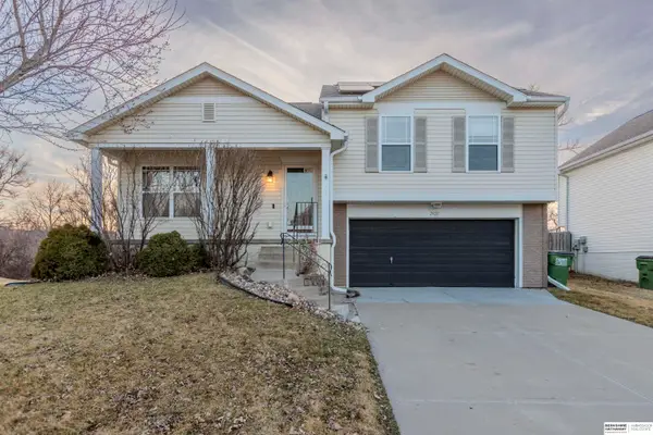 7820 S 159th Street, Omaha, NE 68136