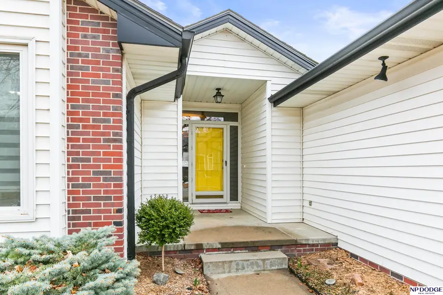 6529 N 105 Avenue, Omaha, NE 68122 - #2