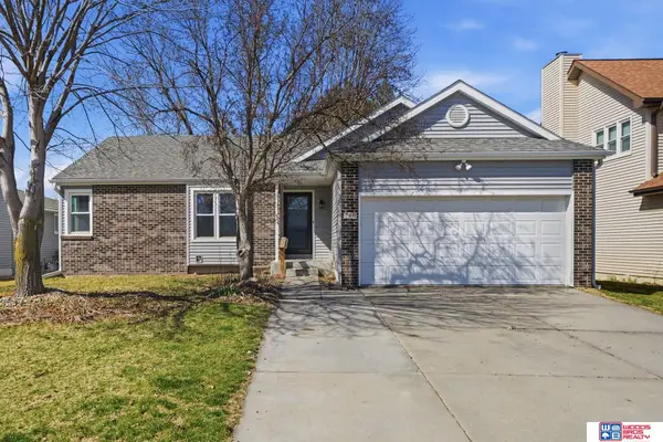 720 Glenarbor Circle, Lincoln, NE 68512