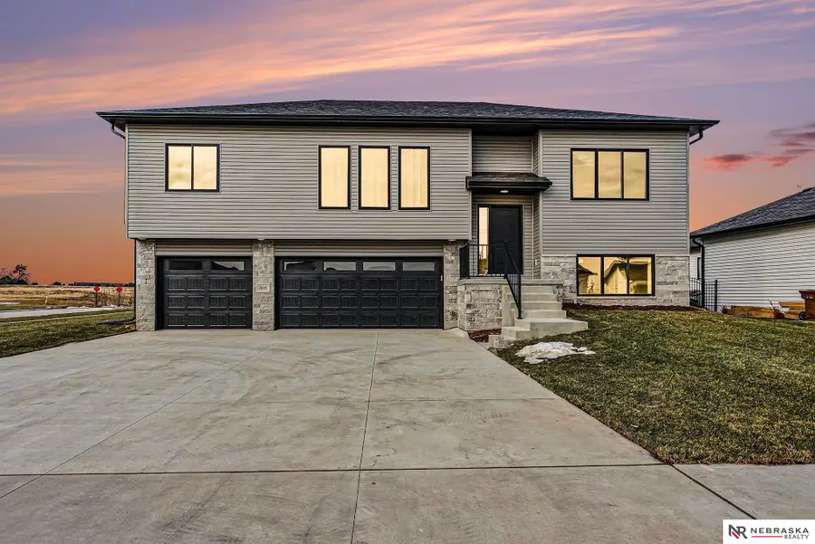 836 W Santa Clara Street, Lincoln, NE 68523 - #2