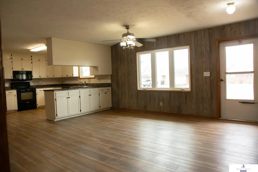 402 Gordon, Waco, NE 68460 - #3