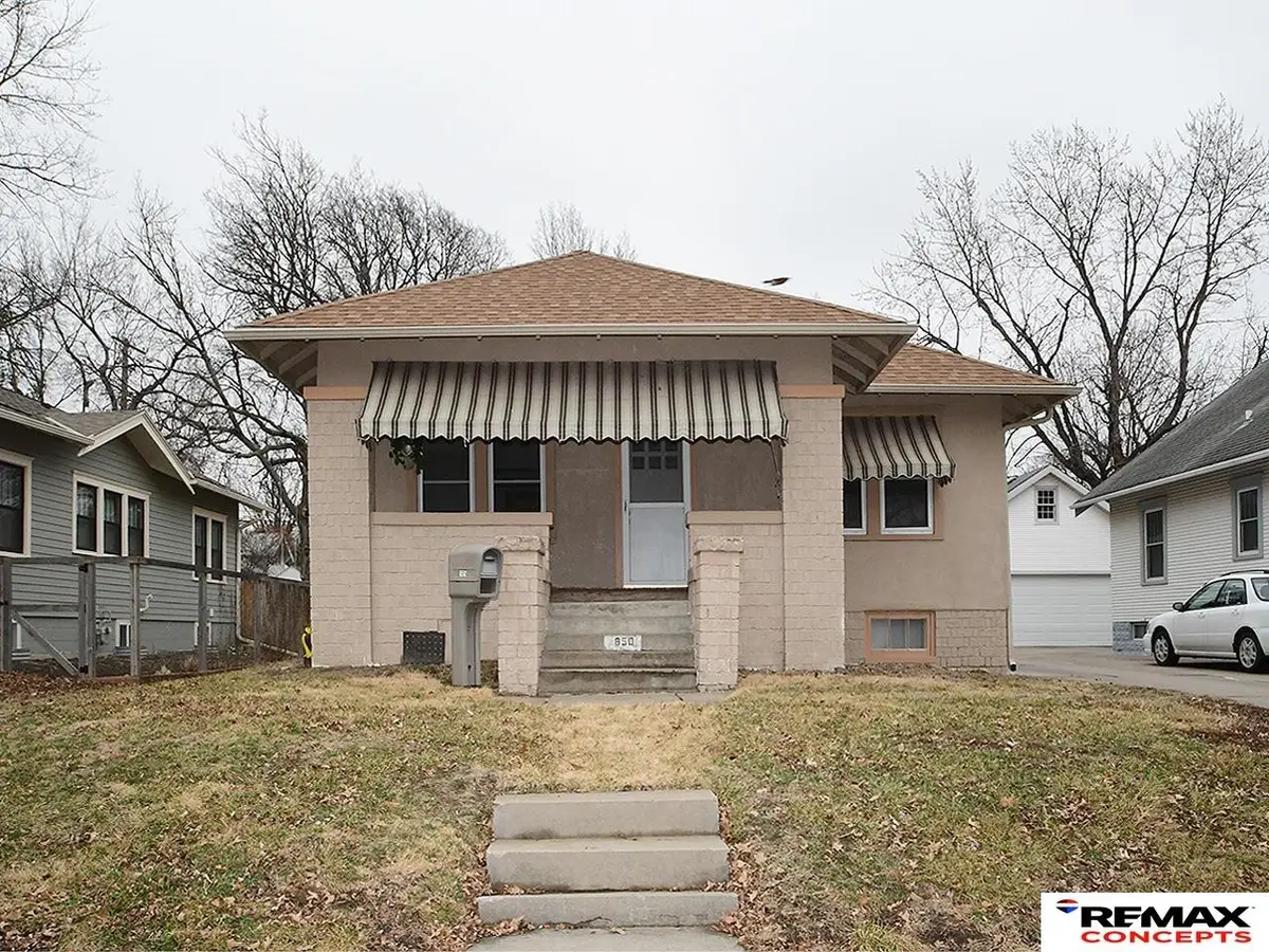 850 S 36th Street, Lincoln, NE 68510 - #1