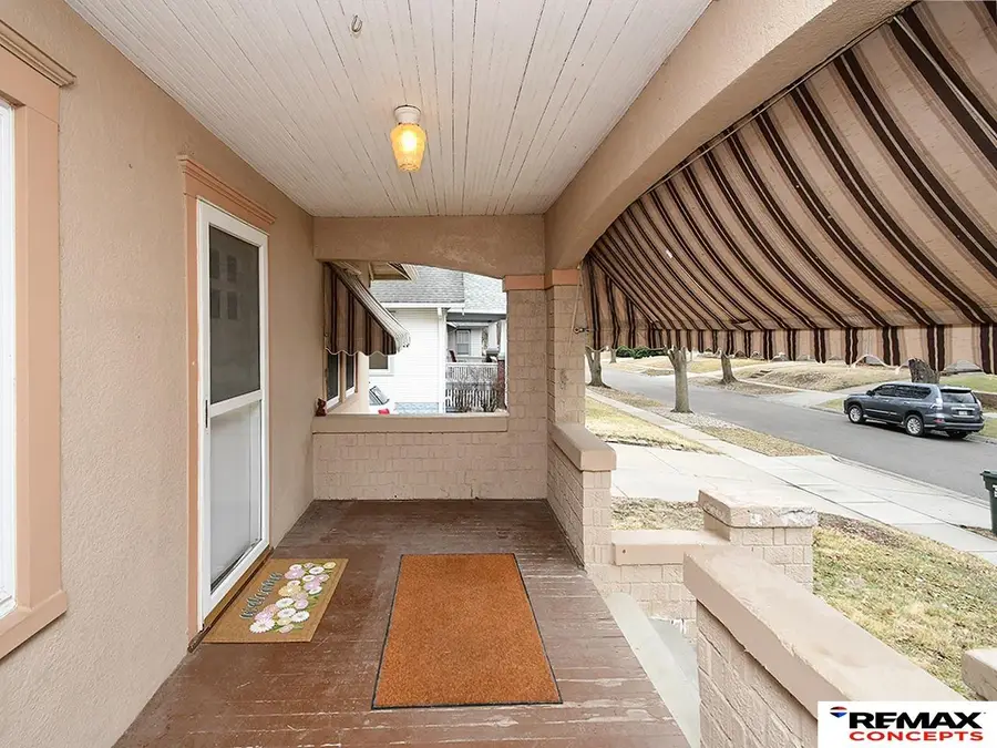 850 S 36th Street, Lincoln, NE 68510 - #3