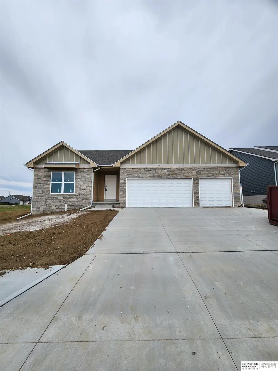 5114 Pinehill Road, Bellevue, NE 68133 - #2