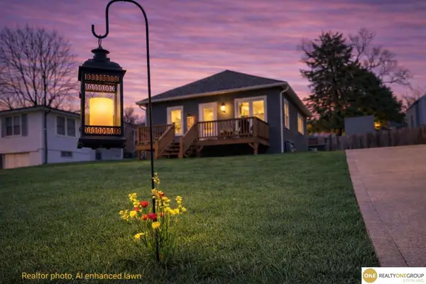 2915 N 206 Street, Elkhorn, NE 68022