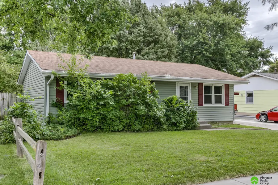 3020 N 41st Street, Lincoln, NE 68504 - #3