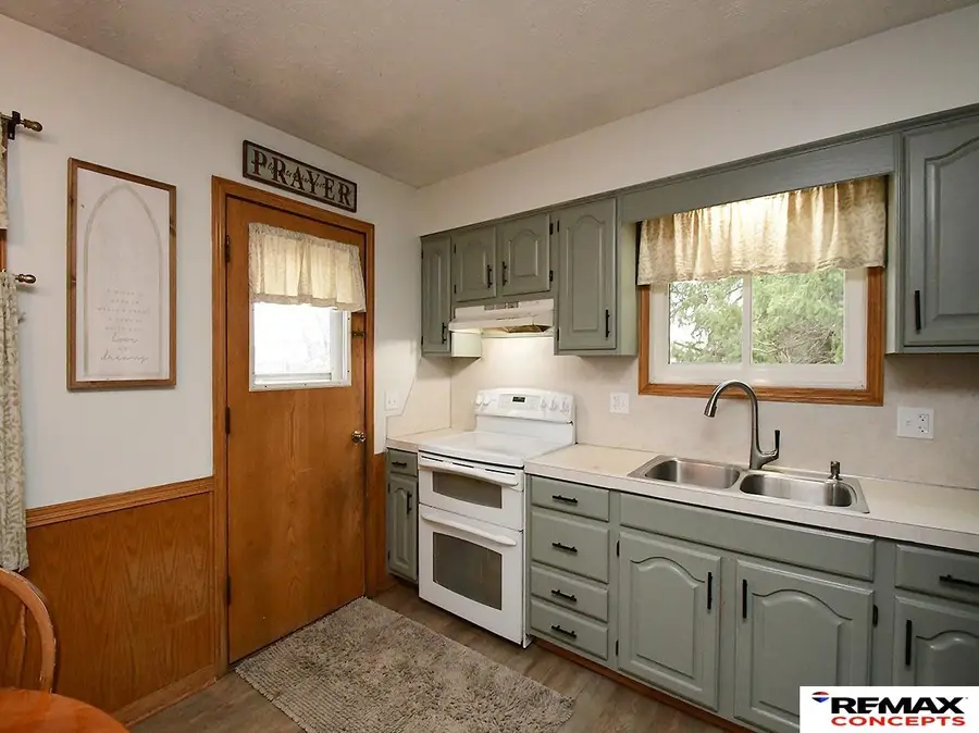 230 Sycamore Circle, Gretna, NE 68028 - #3