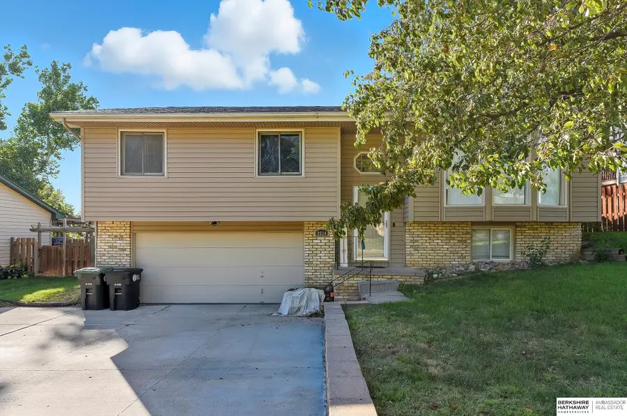 8624 N 81st Avenue, Omaha, NE 68122 - #2
