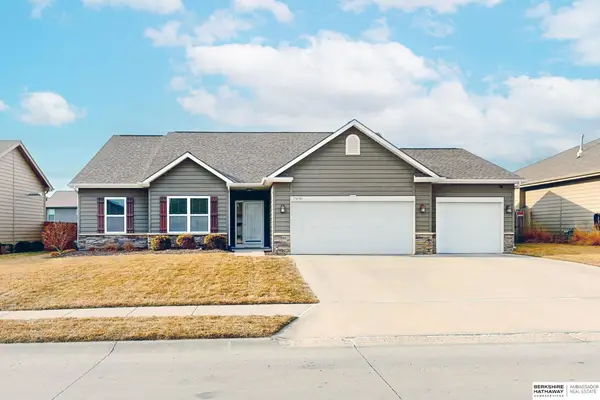 7906 S 193 Street, Gretna, NE 68028