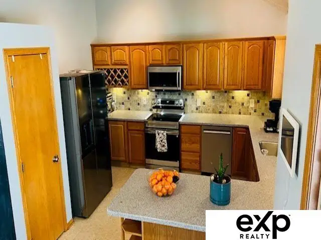 710 Diamond Lane, Papillion, NE 68133 - #3