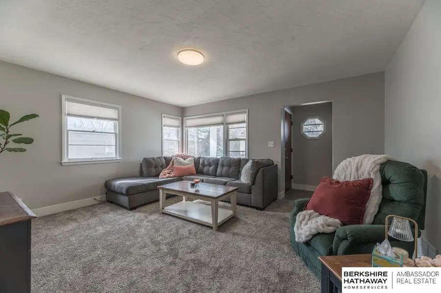 1220 N 42nd Street, Lincoln, NE 68503 - #3