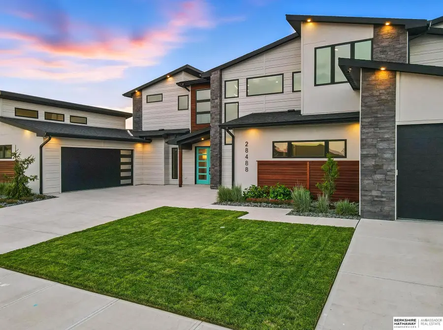 28488 Laurel Circle, Valley, NE 68064 - #3