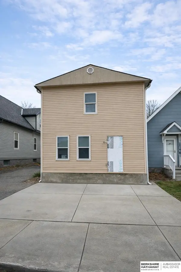 2707 Howard Street, Omaha, NE 68105