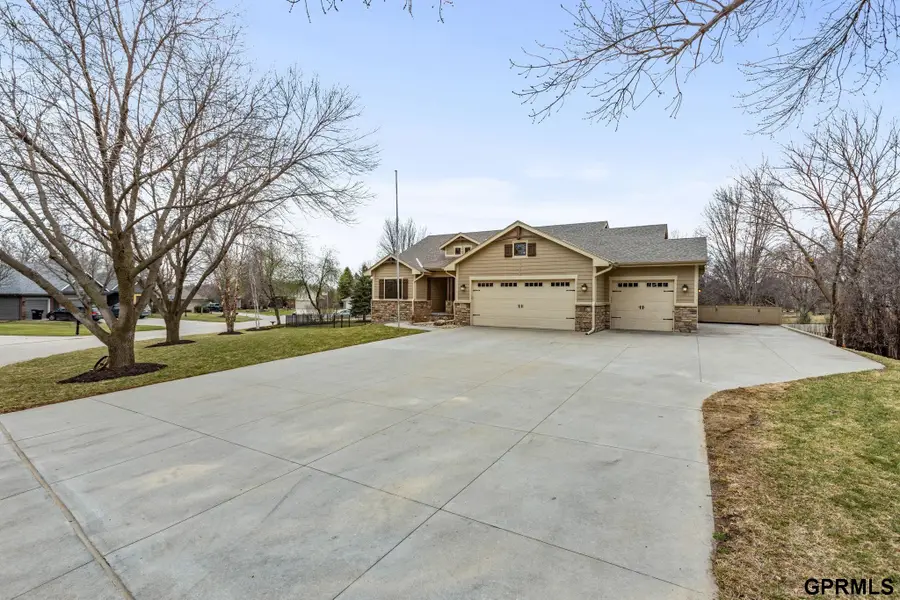 21729 Ridge Circle, Elkhorn, NE 68022 - #2