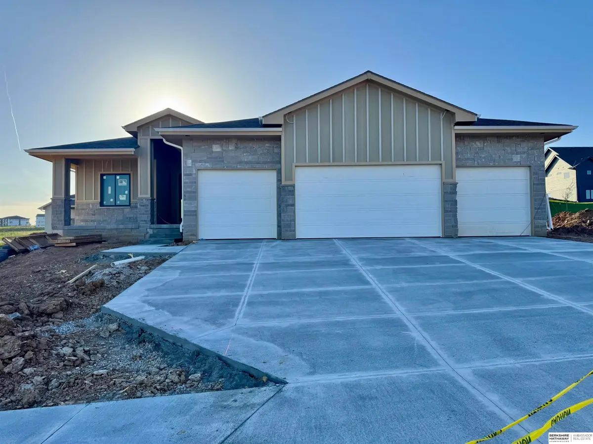 11002 S 101st Street, Papillion, NE 68046 - #1