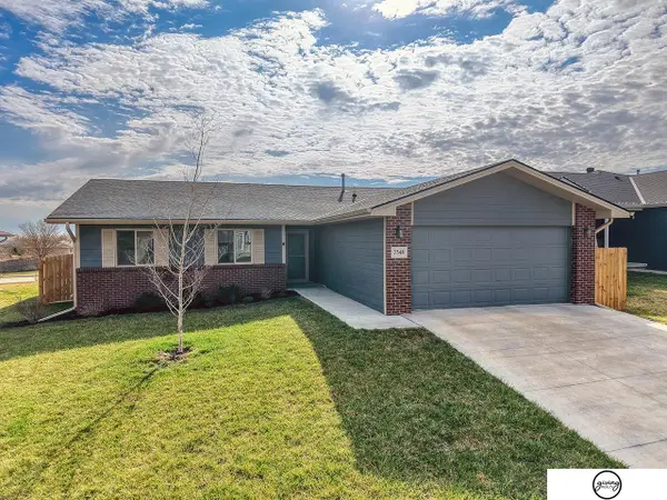 2348 NW 57th Street, Lincoln, NE 68524