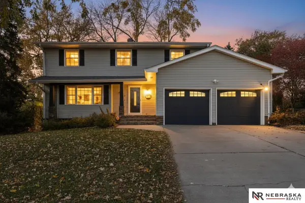 574 S 126th Street, Omaha, NE 68154