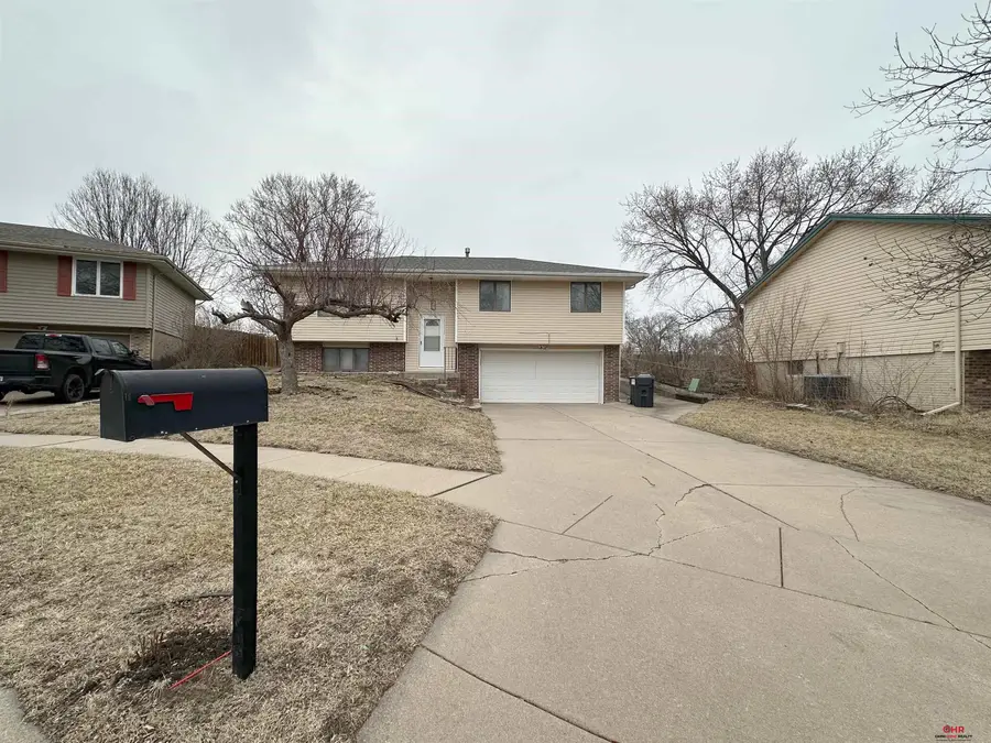 730 W Sumner Circle, Lincoln, NE 68522 - #3