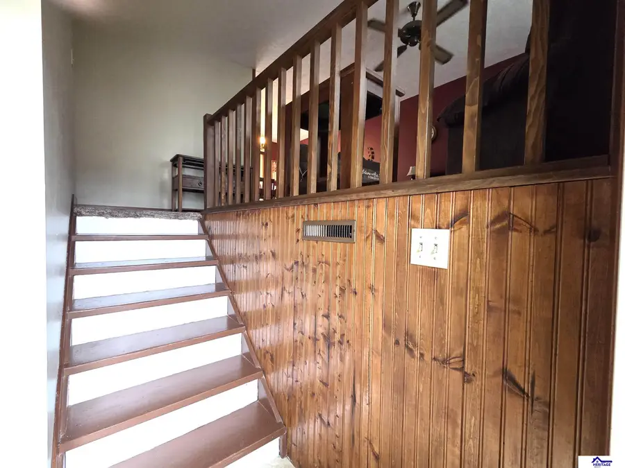 1228 N Maine Avenue, York, NE 68467 - #3