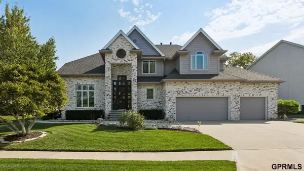 5911 S 119 Plaza, Omaha, NE 68137