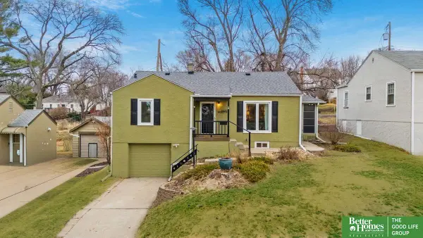 5620 Walnut Street, Omaha, NE 68106