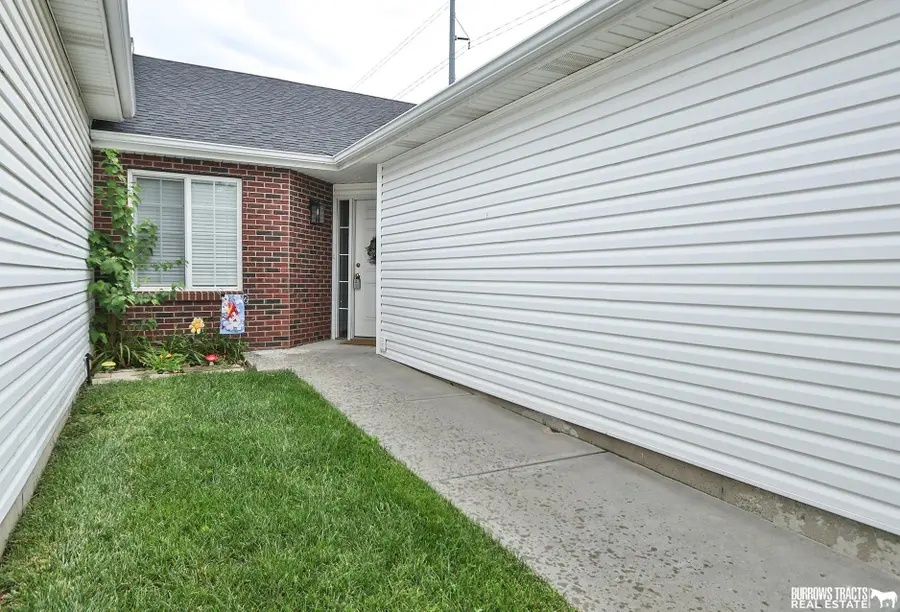 8446 S Tularosa Court, Lincoln, NE 68516 - #2