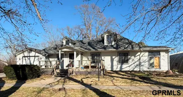 306 East Avenue, Western, NE 68464