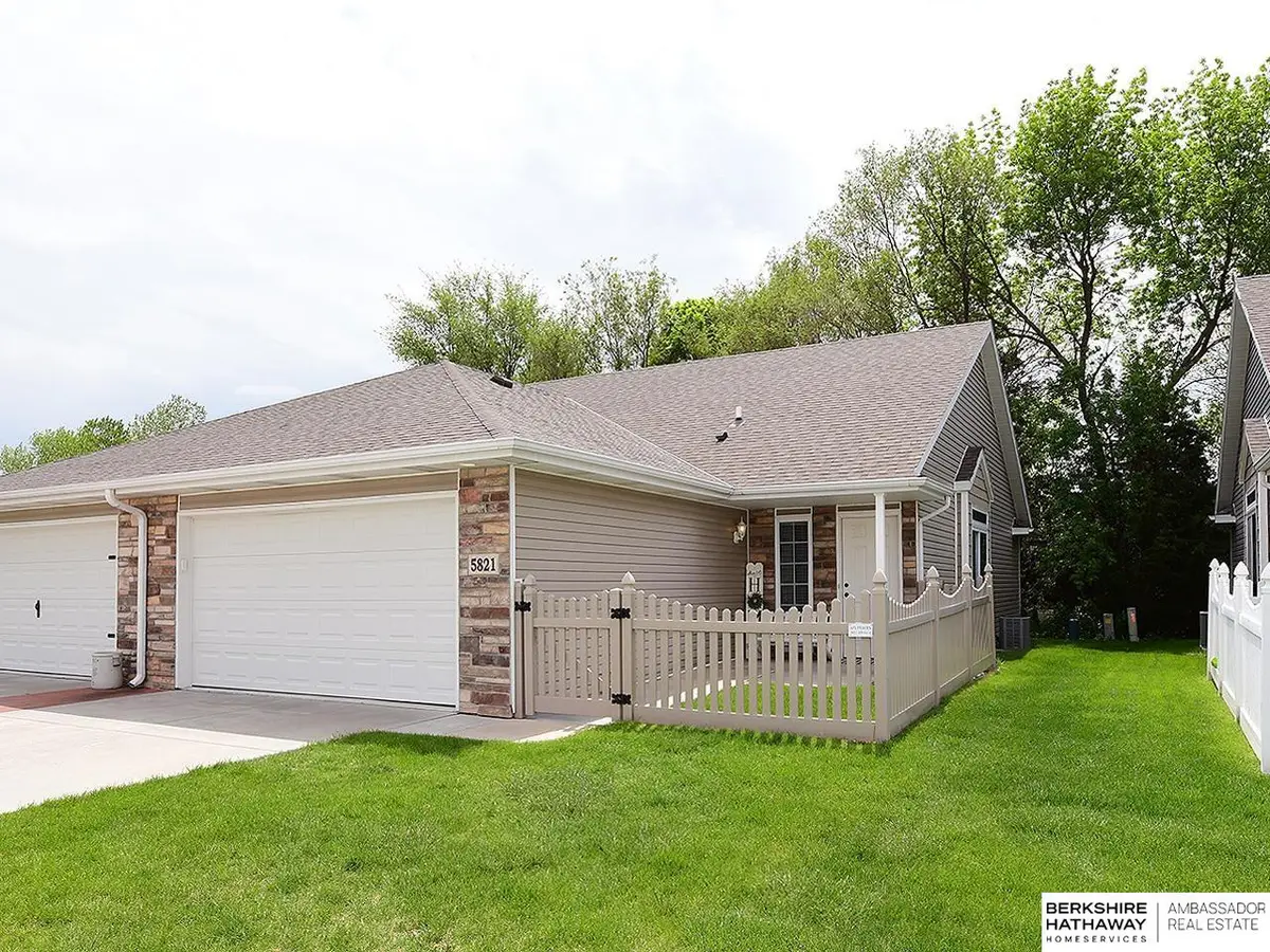 5821 Brendon Lane, Lincoln, NE 68516 - #1