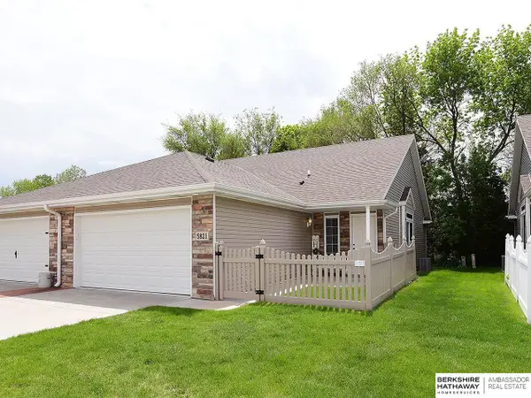 5821 Brendon Lane, Lincoln, NE 68516