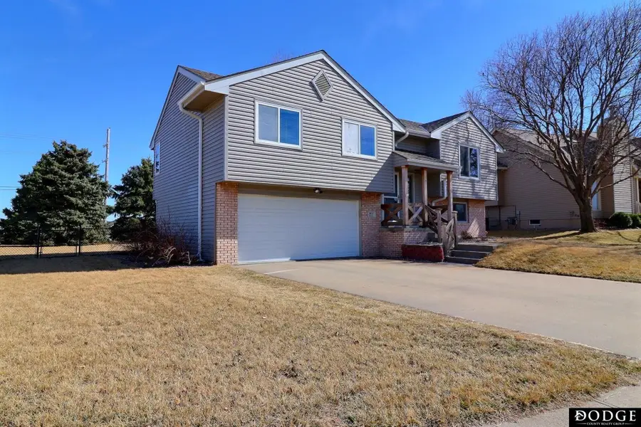 908 Sheridan Street, Fremont, NE 68025 - #2