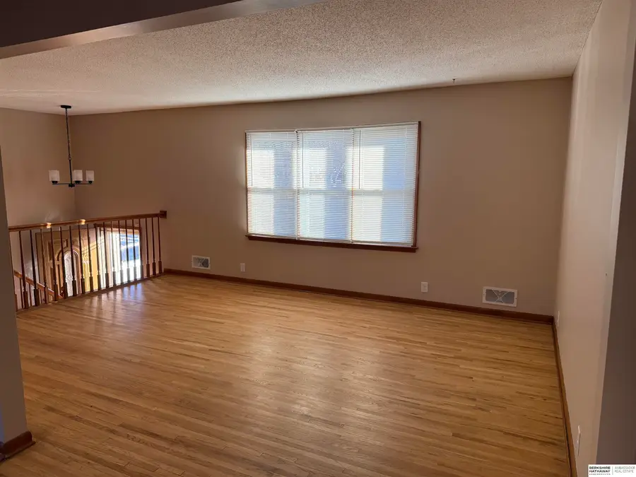 5052 Arcadia Avenue, Omaha, NE 68104 - #3