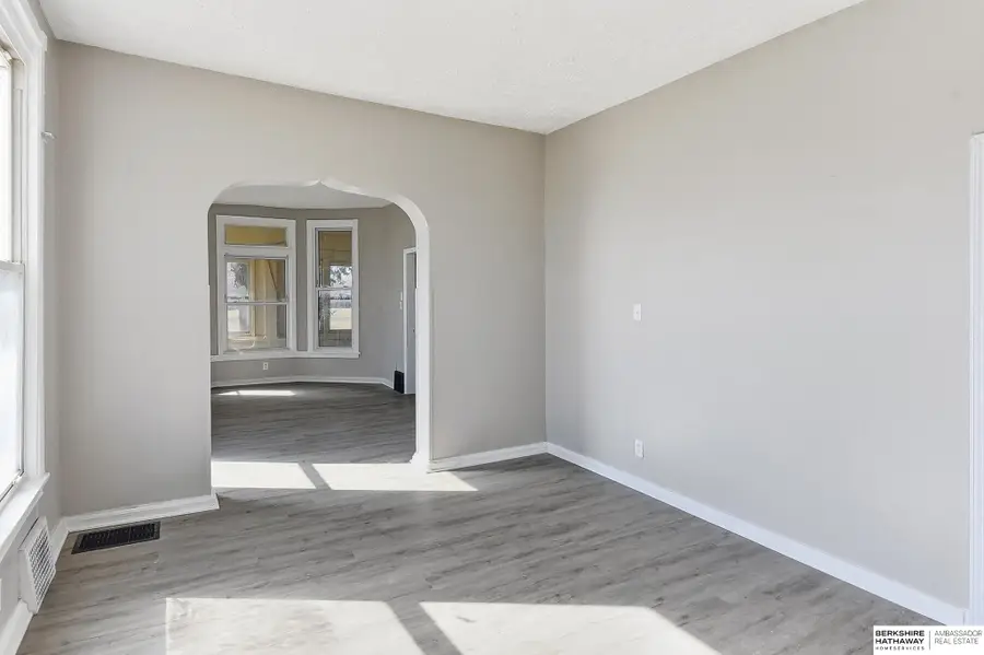 2207 N 16th Street, Omaha, NE 68110 - #3