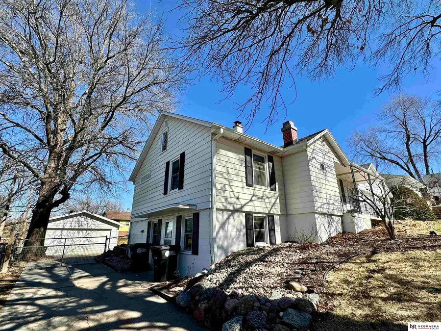 5610 R Street, Omaha, NE 68117 - #2