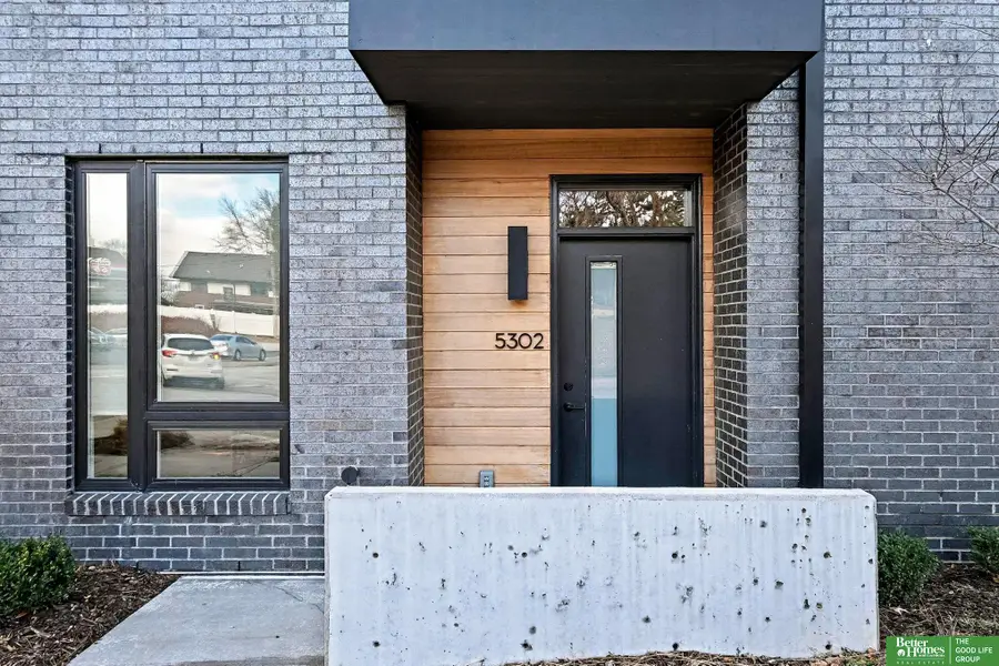 5302 Elmwood Plaza, Omaha, NE 68106 - #2