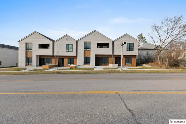 4620 Pioneers Boulevard #11, Lincoln, NE 68506