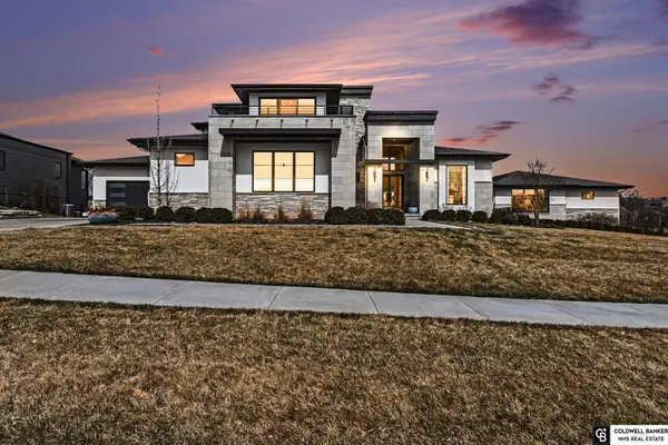 21810 Dorcas Street, Elkhorn, NE 68022