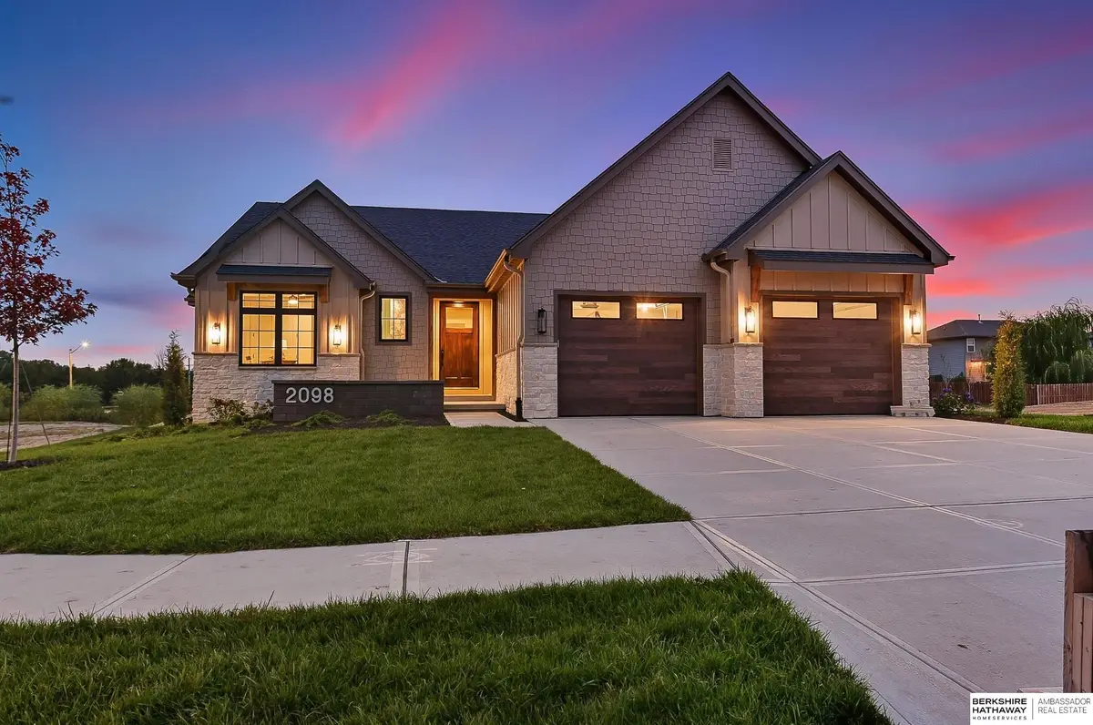 2098 N 182nd Avenue Circle, Elkhorn, NE 68022 - #1