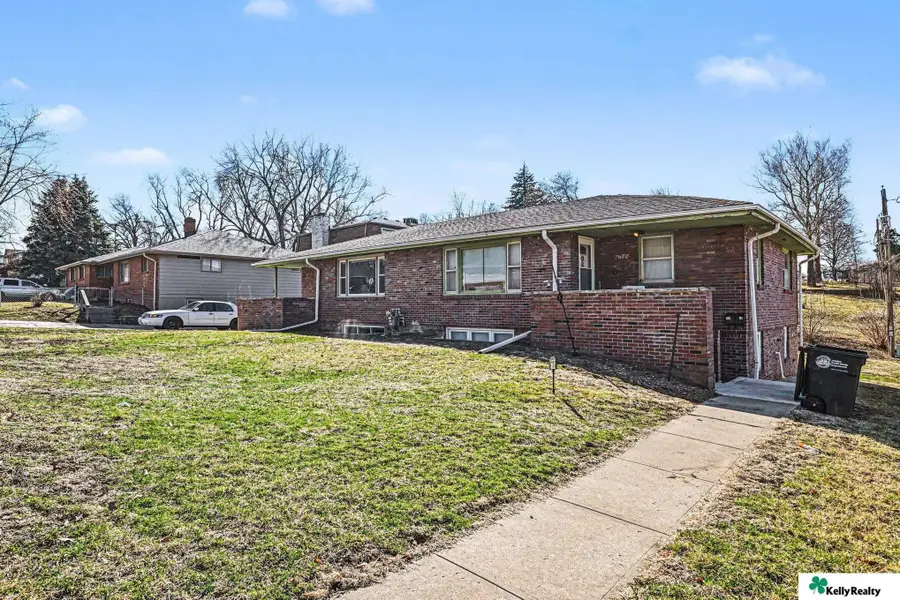 6708 S 48th Street, Omaha, NE 68117 - #3