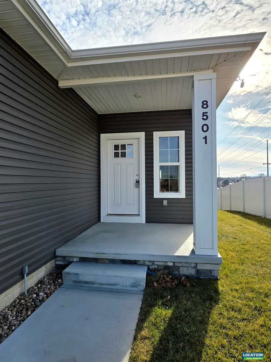 8501 Regent Court, Lincoln, NE 68507 - #3