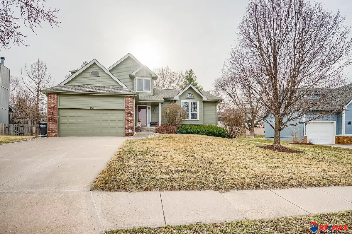 1721 N 162 Street, Omaha, NE 68118 - #1