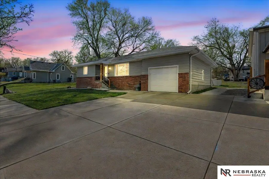 513 Main Street, Louisville, NE 68037 - #3