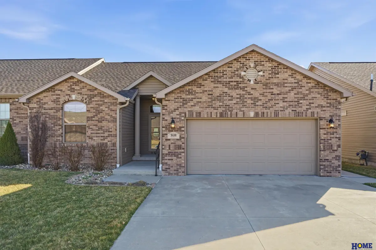 9128 Baybrook Circle, Lincoln, NE 68516 - #1