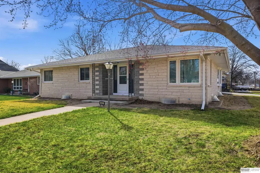 403 S Chestnut Street, Friend, NE 68359 - #3