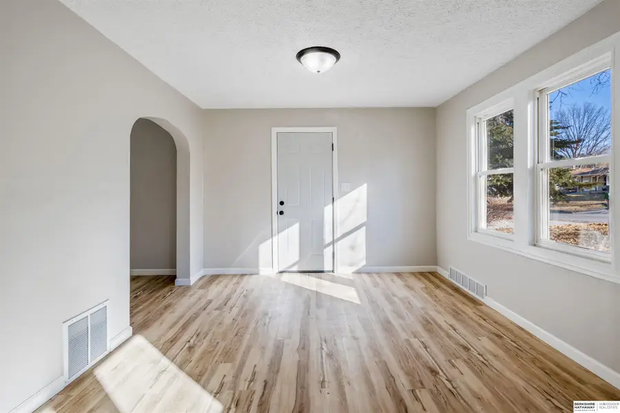 4502 Spring Street, Omaha, NE 68106 - #2