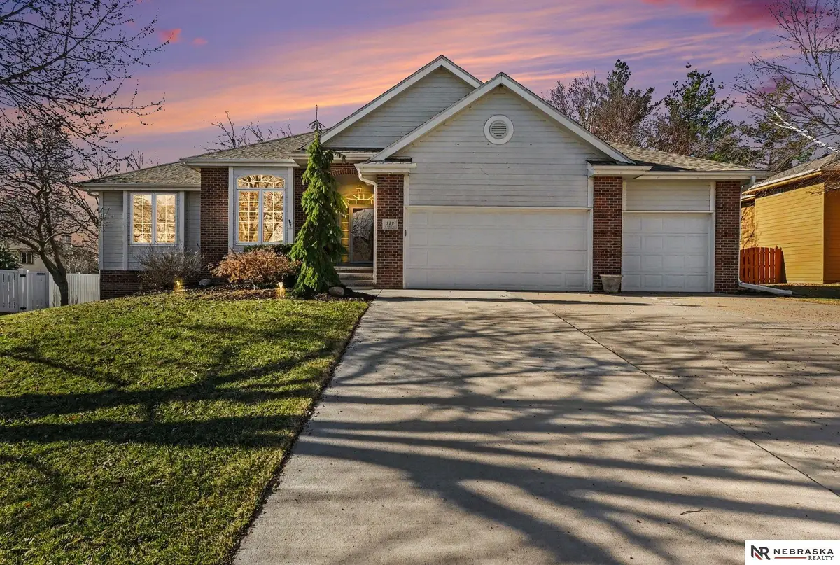 919 Rawhide Road, Papillion, NE 68046 - #1