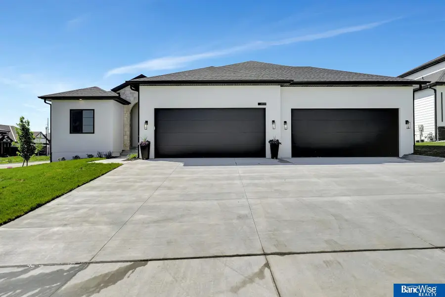 4138 Sundrop Avenue, Lincoln, NE 68516 - #3