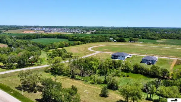 19500 S 54th Street #B1 - L1, Hickman, NE 68372