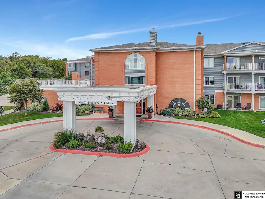 3001 S 51st Street Court, Lincoln, NE 68506 - #3