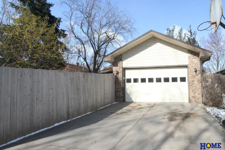 3321 N 73rd Street, Lincoln, NE 68507 - #2